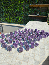 Load image into Gallery viewer, Purple only Amethyst from Uruguay high grade
