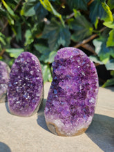 Load image into Gallery viewer, Purple only Amethyst from Uruguay high grade
